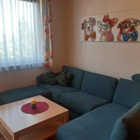 Jacqueline Apartment