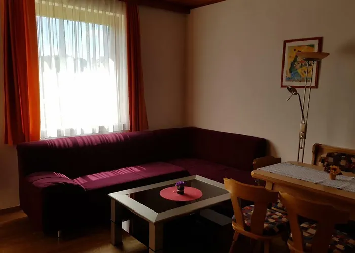 Jacqueline Sankt Kanzian am Klopeiner See